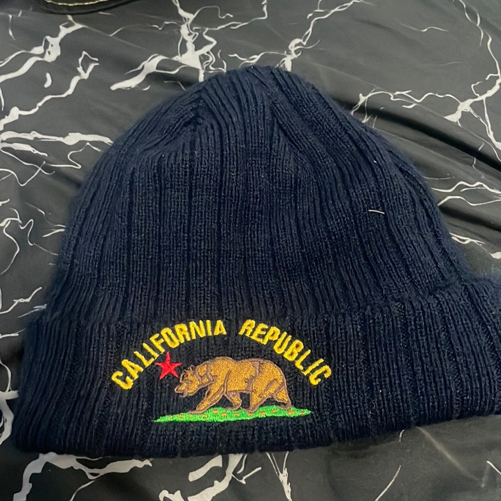 California republic beanie